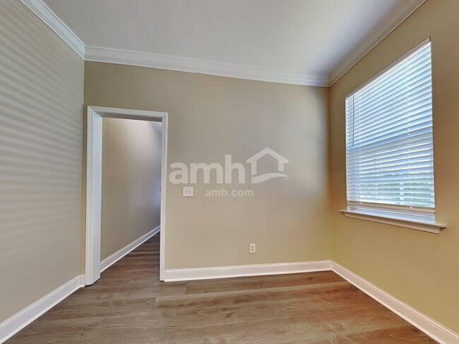 Building Photo - 97 Tenth Avenue