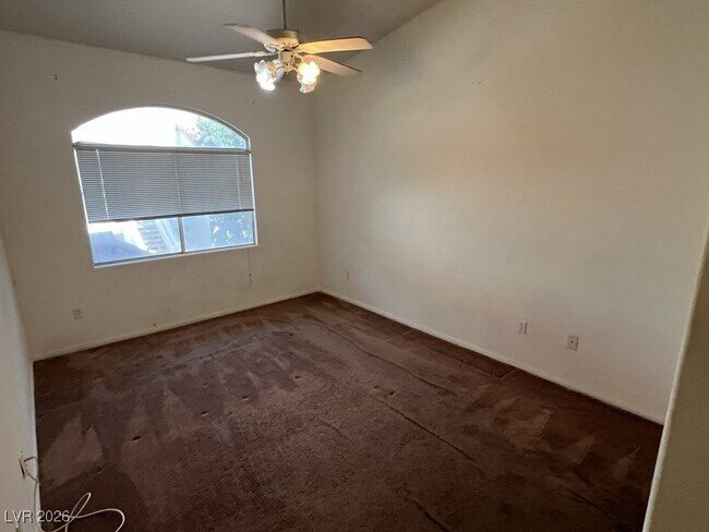 Building Photo - 700 Carnegie St