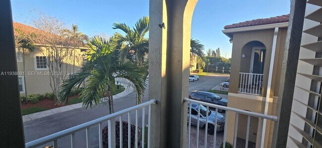 Building Photo - 5818 Hampton Hills Blvd