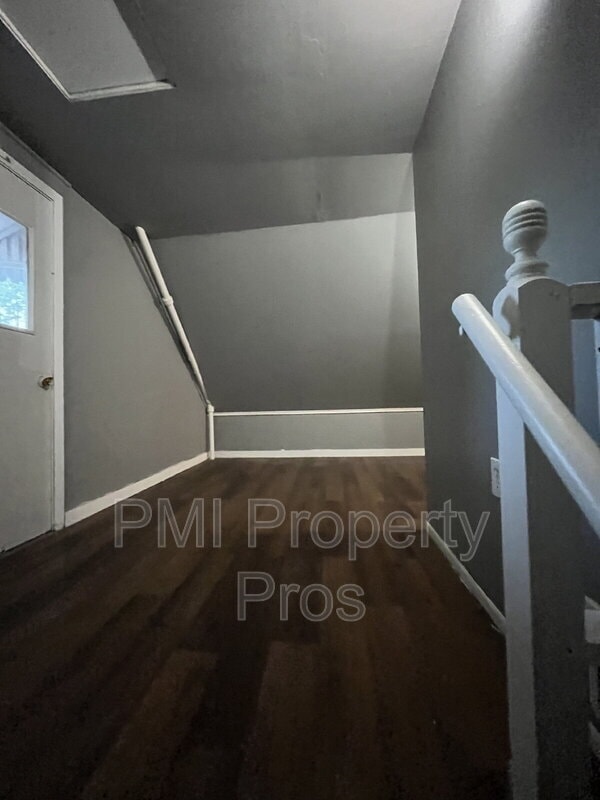 Building Photo - 1516 S Union St