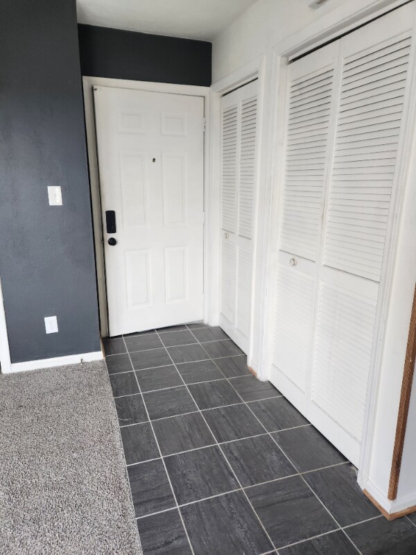 Building Photo - 225 A View Ave