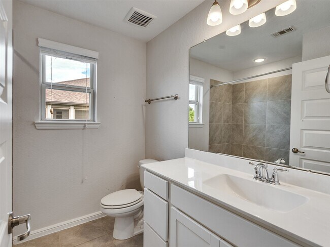 Building Photo - 85 Fermata Ln