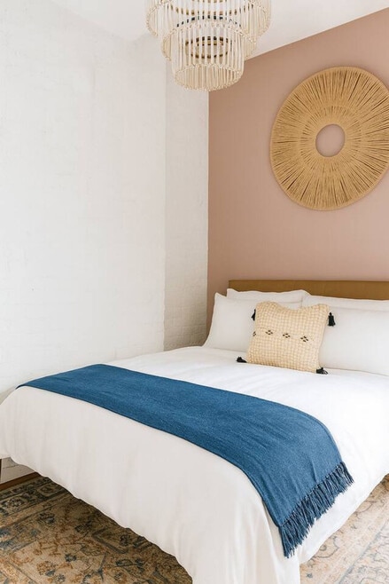 Building Photo - 156 W 15th St