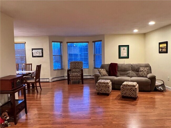 Building Photo - 29 D Swan Ct