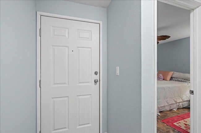 Building Photo - 2br - Kihei Shores-Nice and Cool 2/2 Groun...