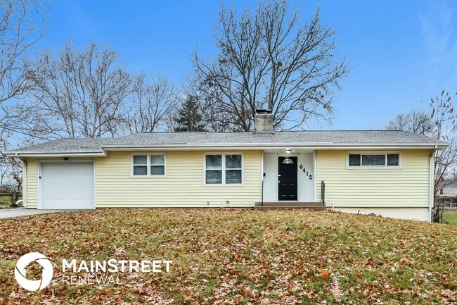 Building Photo - 6412 N Forest Ave