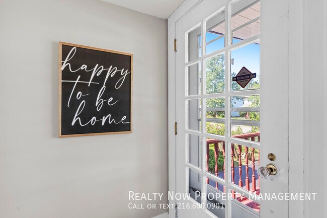 Building Photo - 3276 Tullamore Rd