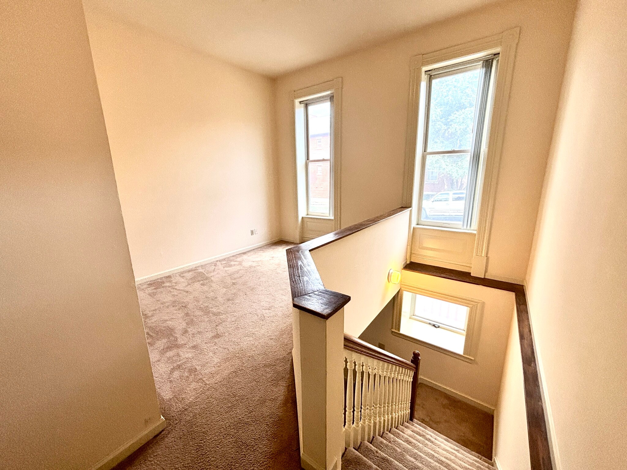 Entryway towards front of building - 2325 S 10th St