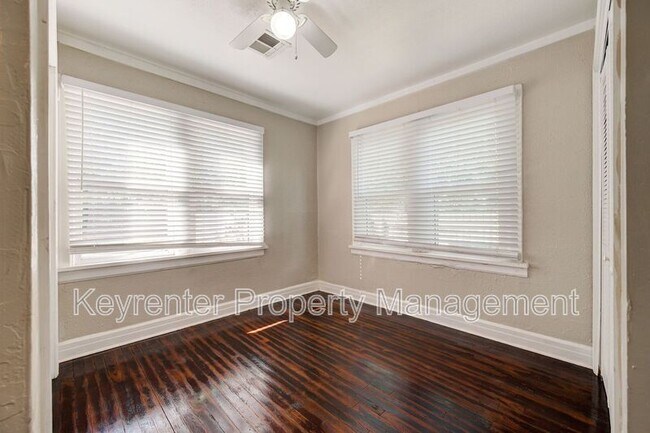 Building Photo - 1520 NW 47th St