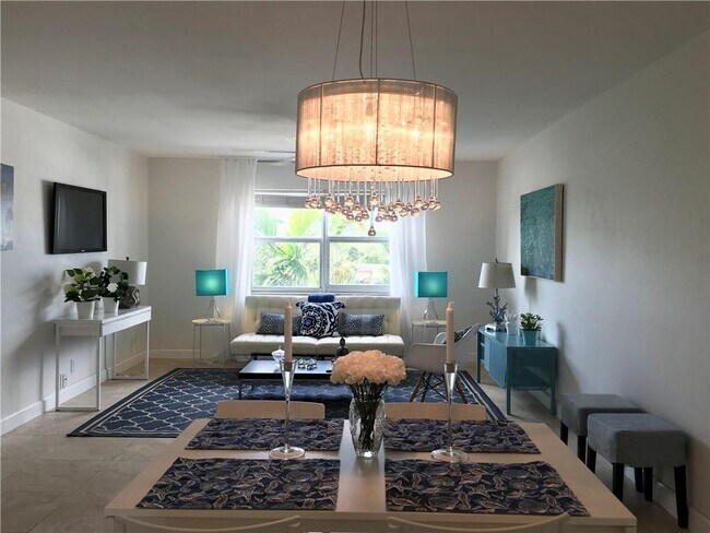 Building Photo - 619 Orton Ave