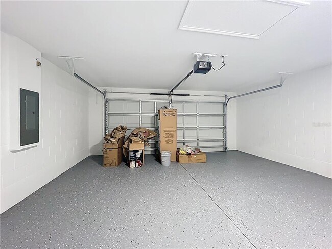 Building Photo - 527 Marion Oaks Ln