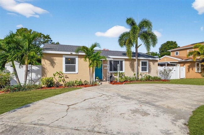 Building Photo - 1334 59th St N