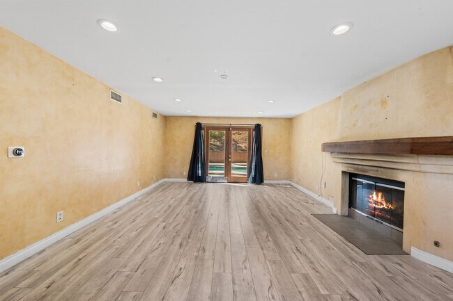 Building Photo - 8743 Topanga Canyon Blvd