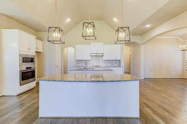 Building Photo - 29302 Wood Lily Dr