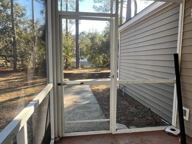 Building Photo - 281 Old Bridge Dr