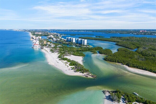 Building Photo - 9397 Midnight Pass Rd