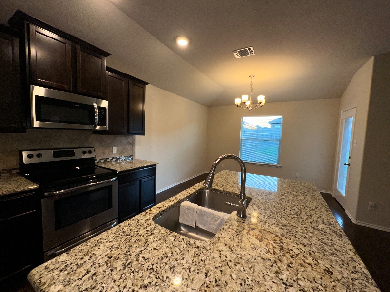 Building Photo - 2809 Skinner Dr