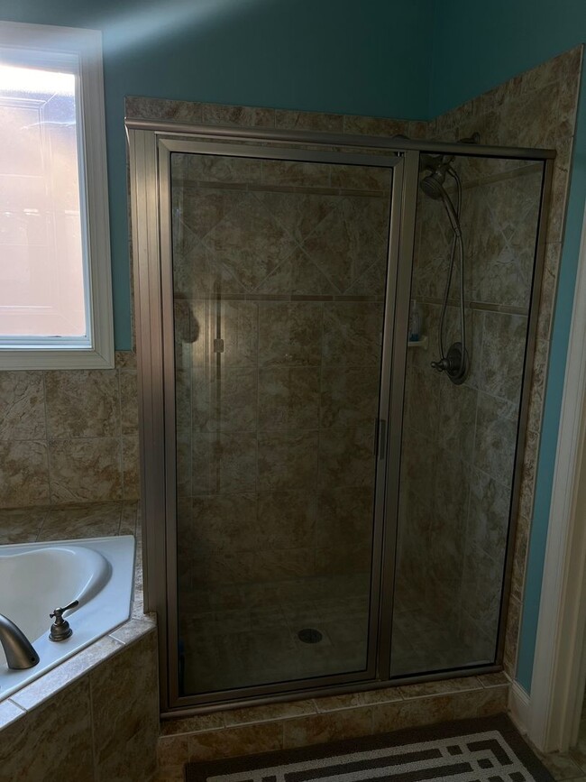 5 Bedroom Beautiful Lake House in Angier NC 9724 Bitter Melon Dr