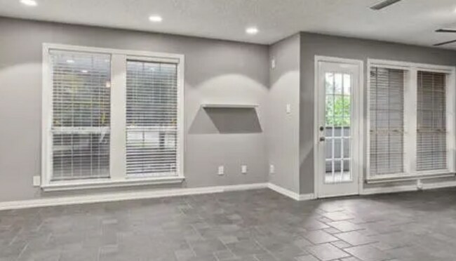 Building Photo - 4067 Beltway-22412