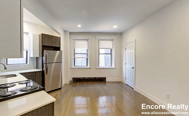 Building Photo - 11 Queensberry St