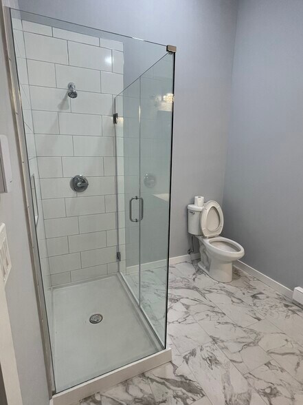 Building Photo - 66 Cedar Oaks Ave