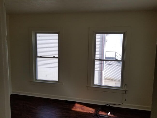 Building Photo - 113 Fayette St
