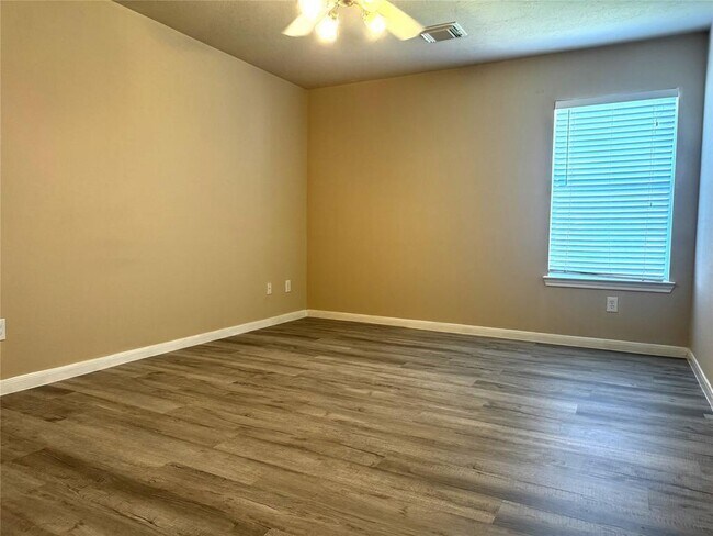 Building Photo - 12419 Blue Spruce Vale Way