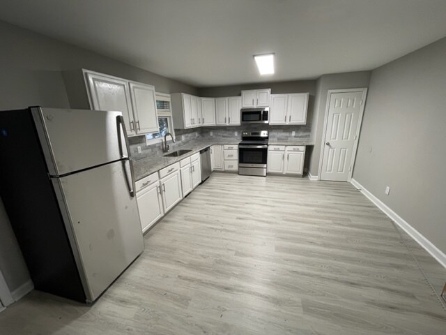 Building Photo - 424 Bashford Road