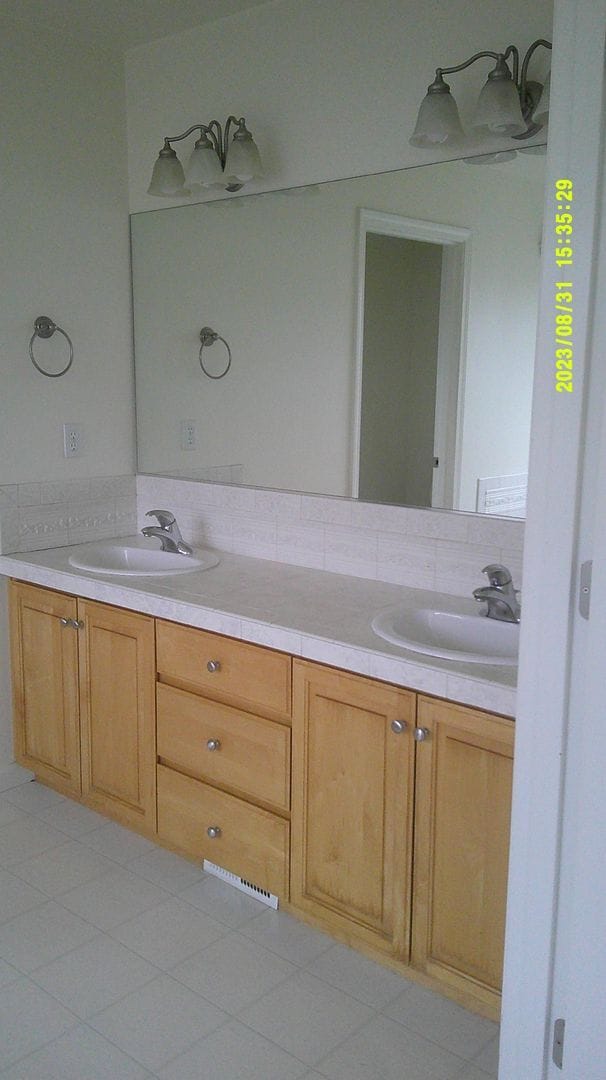 Building Photo - 4967 NW Lavender Cir