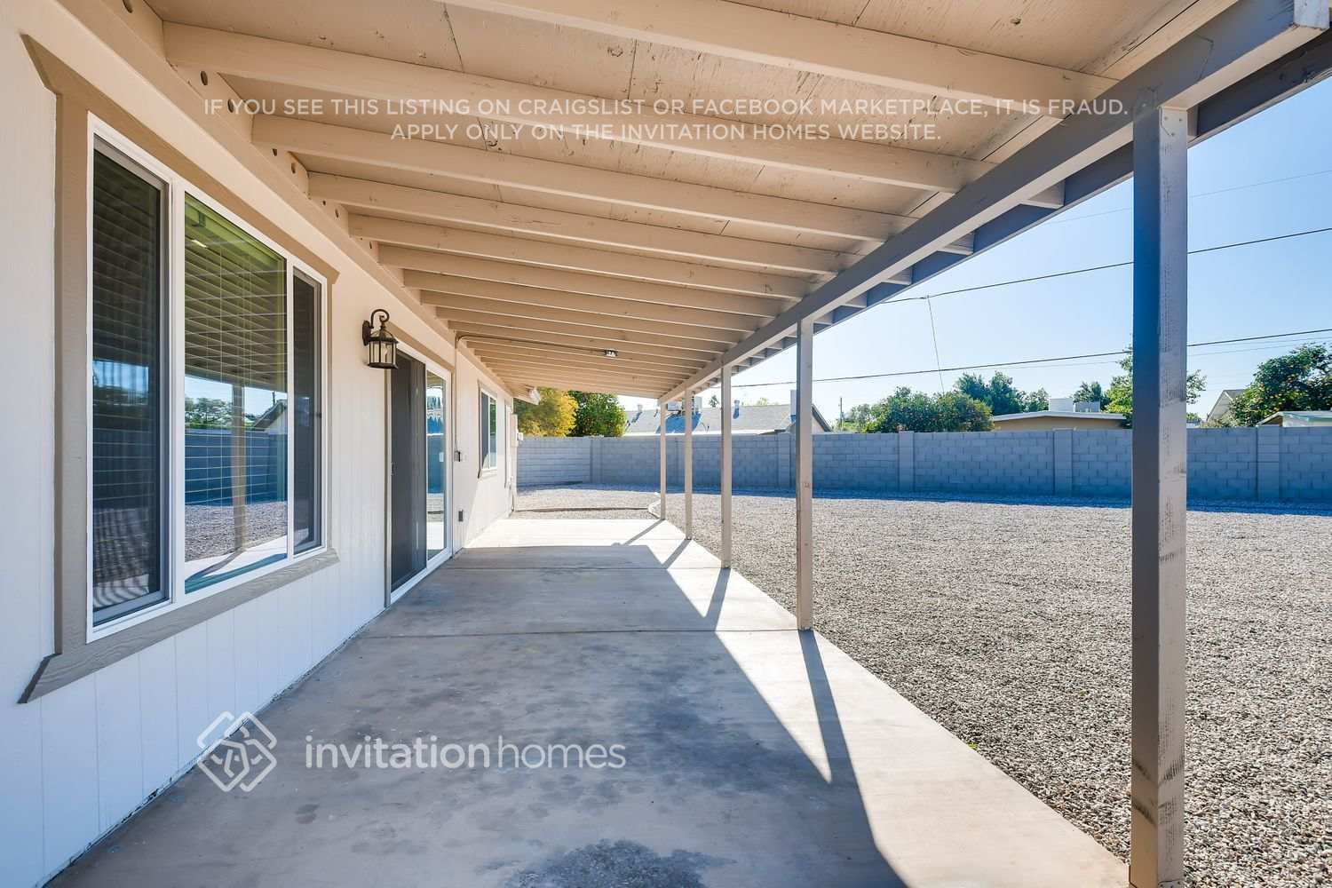 Building Photo - 1213 E El Parque Dr