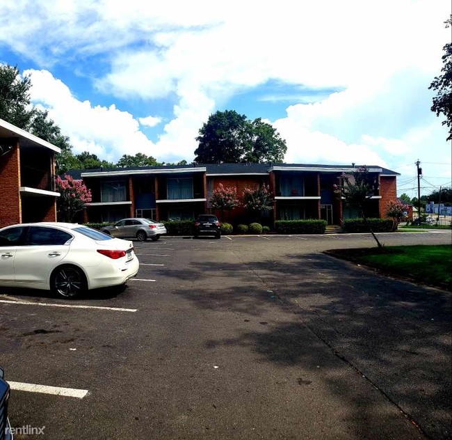 Building Photo - 2 br, 1 bath  - 1700 Carlisle Ave