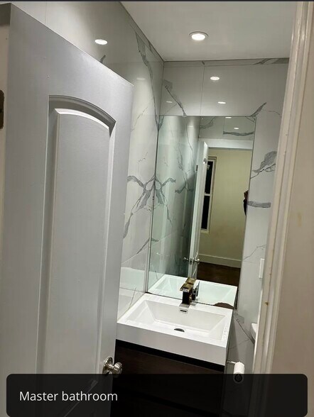 Building Photo - 314 S 9th Ave