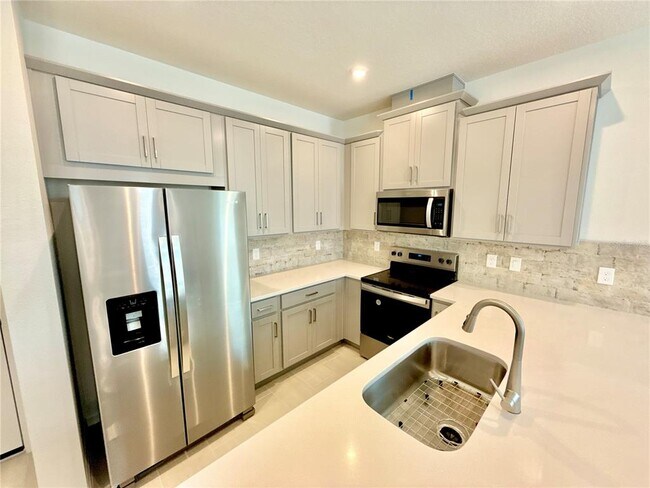 Building Photo - 1315 Tarflower Dr