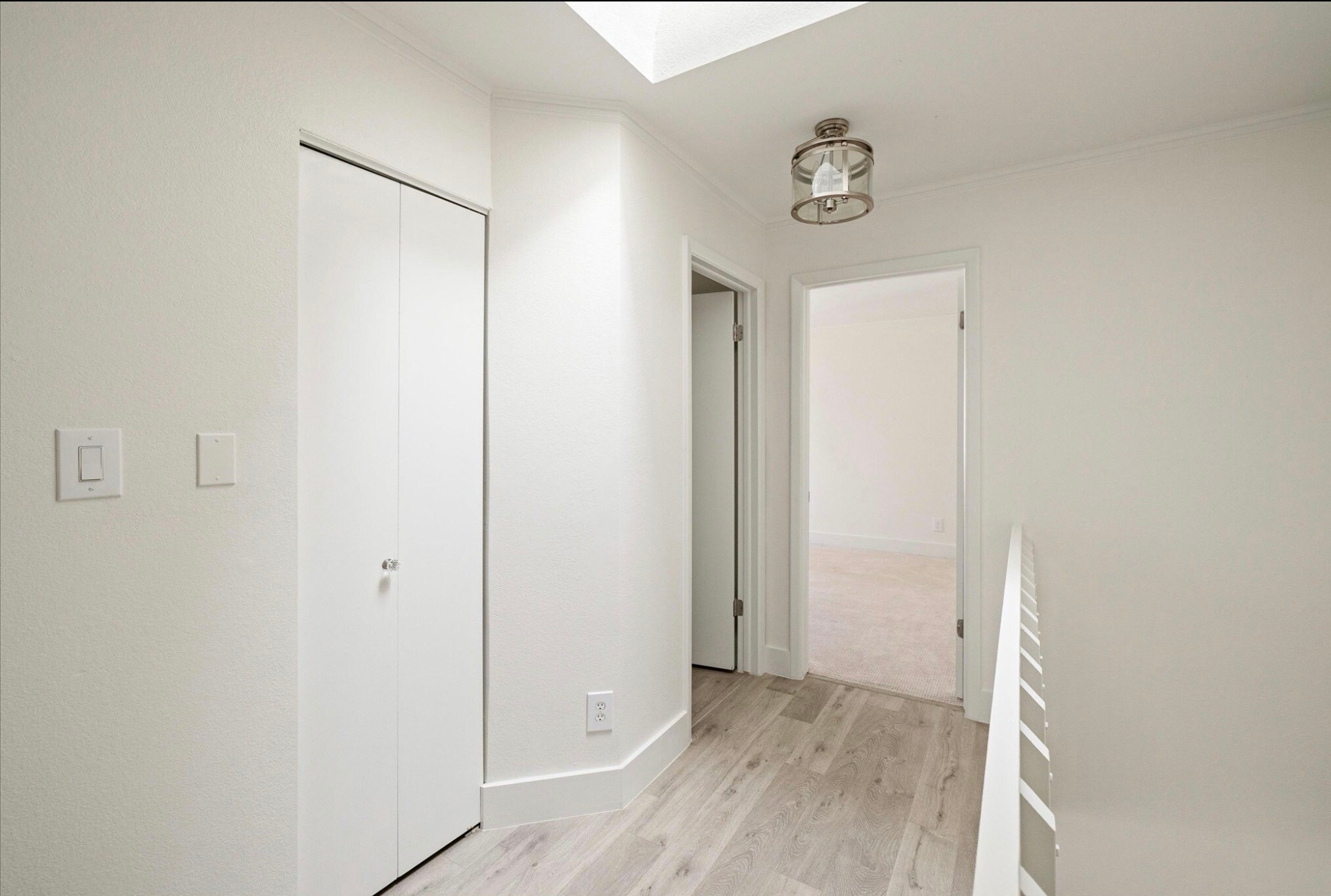 Building Photo - 4647 Burgundy Ln