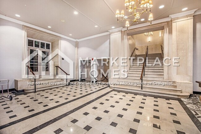 Building Photo - 525 W Lafayette Blvd