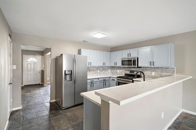 Building Photo - 14422 Leafy Tree Dr