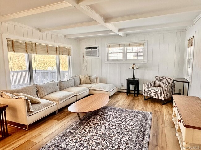 Building Photo - 16 Osceola Ln