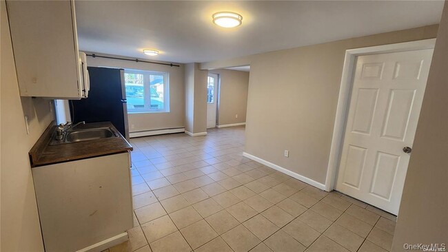 Building Photo - 149 N Country Rd