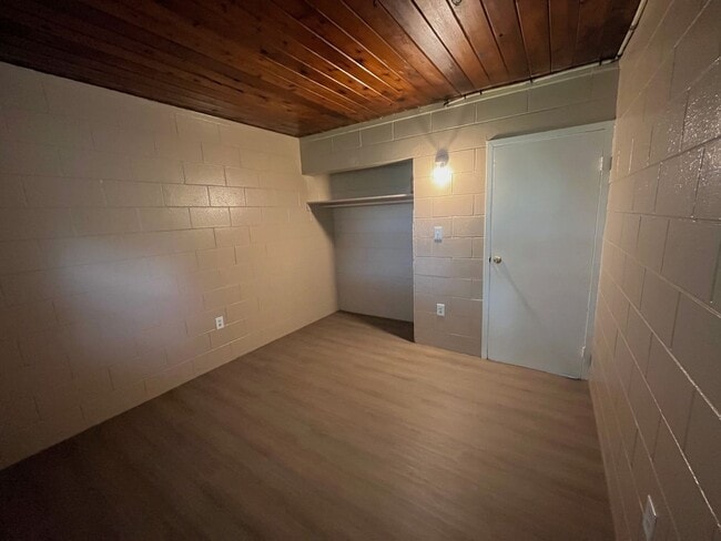 Building Photo - 705 Boston Ave