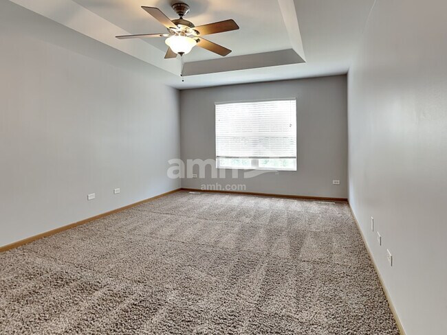 Building Photo - 1821 Eagle Dr