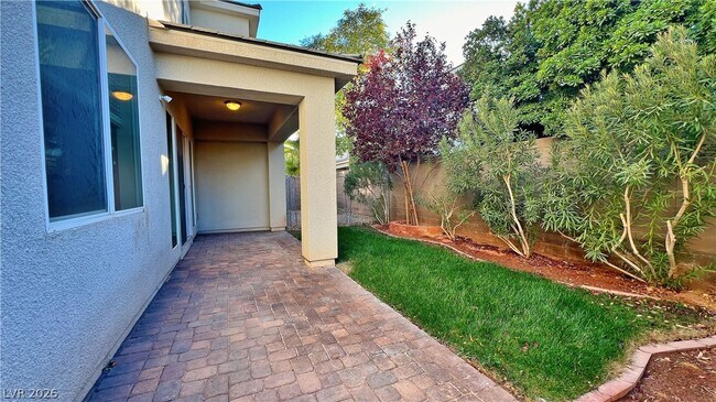 Building Photo - 8247 Aster Meadow Way