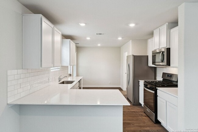 Building Photo - 22811 Tee Shot