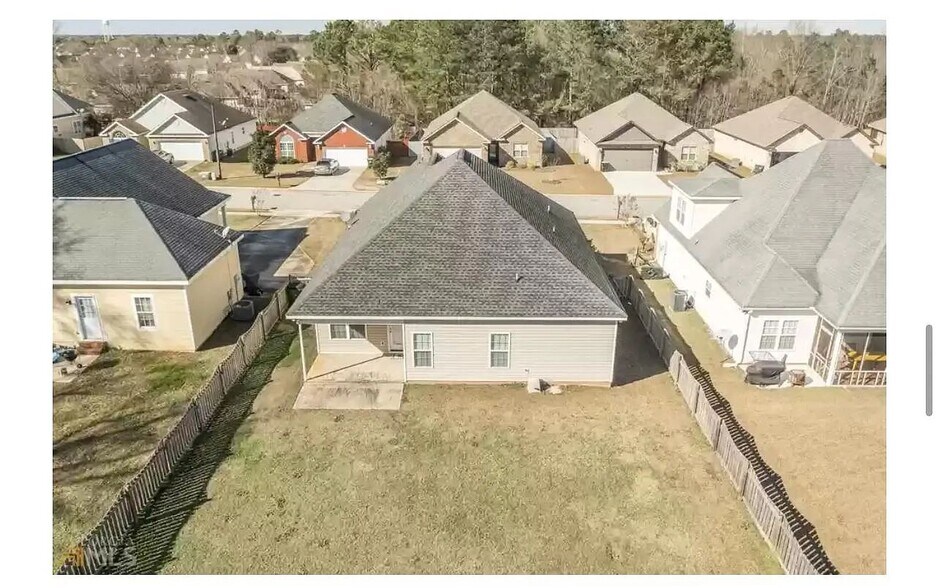 Building Photo - 211 Gray Fox Xing