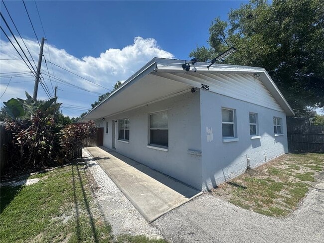 Primary Photo - 3625 141st Ave N