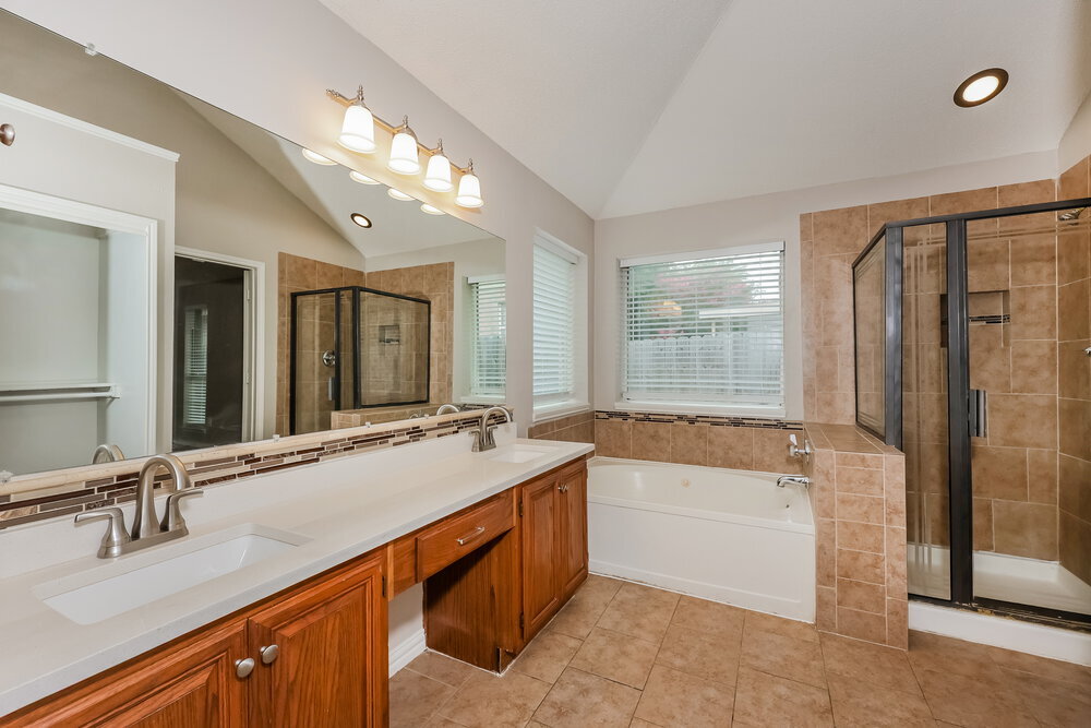 Building Photo - 2613 Clovermeadow Dr