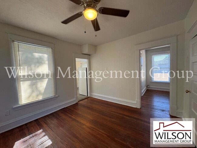 Building Photo - 516 E Anderson St