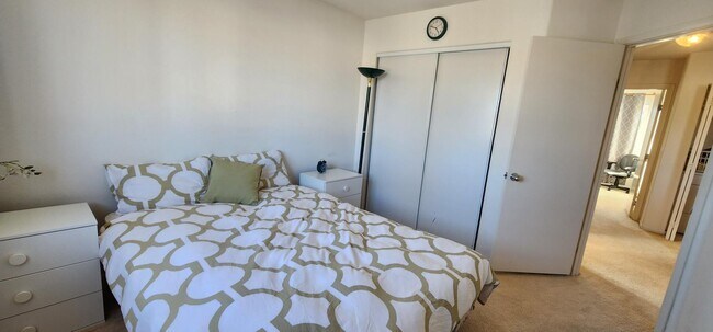 Building Photo - 1687 E Balsam Mist Ave