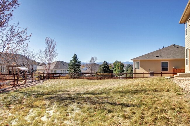 Building Photo - Metzler Ranch single family 4b/3b huge gar...