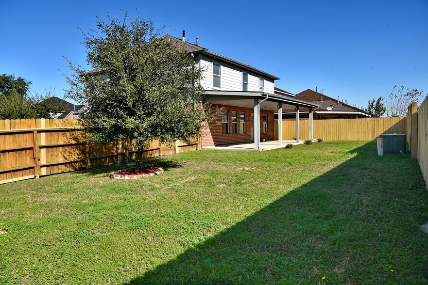 Building Photo - 1106 Mossy Branch St