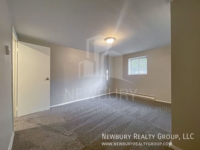 Building Photo - 1459 Poplar St